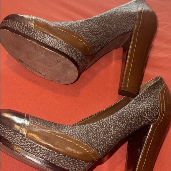 BCBG MAXAZRIA heels - Picture 8 of 8